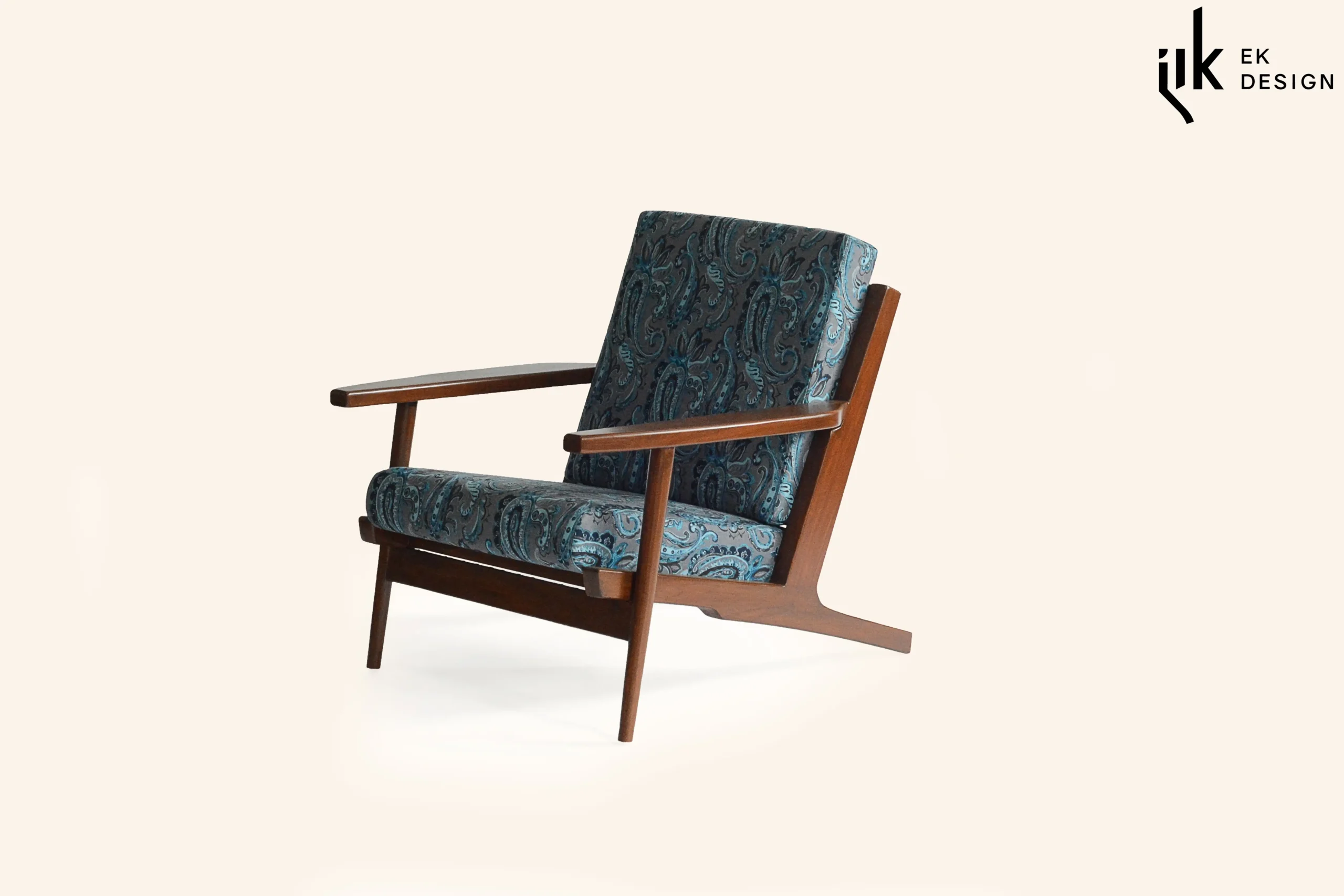 Wegner Armchair